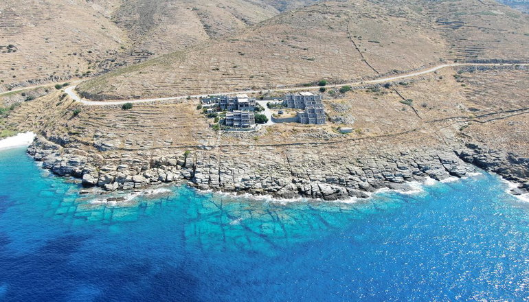 4* Porto Mani Suites