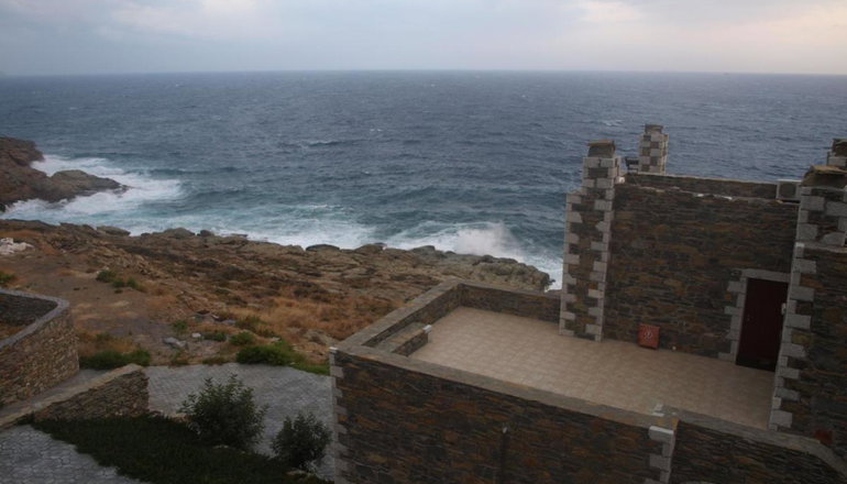 4* Porto Mani Suites