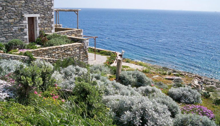 4* Porto Mani Suites