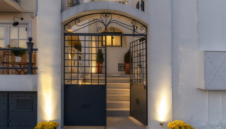 Porto Vecchio Luxury Suites - Σπέτσες