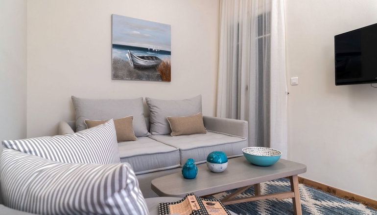 Porto Vecchio Luxury Suites - Σπέτσες