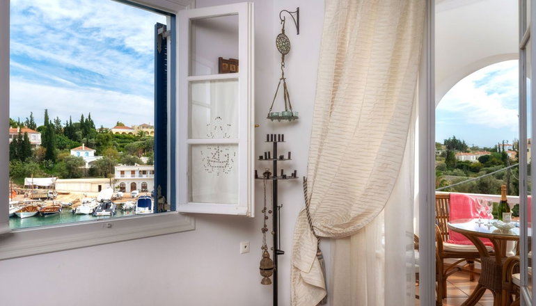 Porto Vecchio Luxury Suites - Σπέτσες