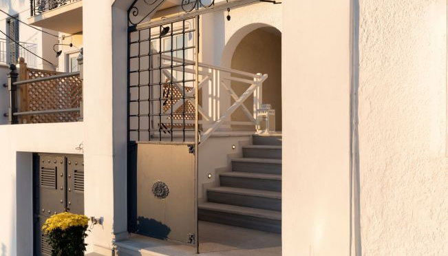 Porto Vecchio Luxury Suites - Σπέτσες