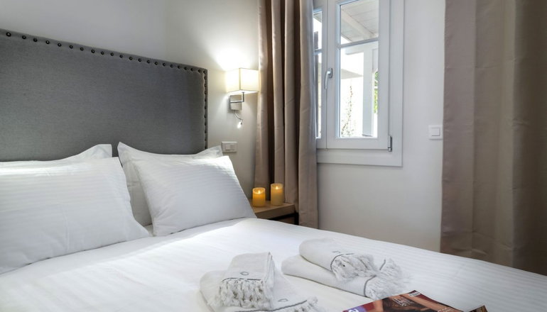 Porto Vecchio Luxury Suites - Σπέτσες