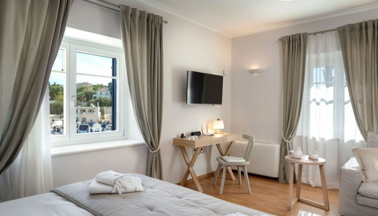 Porto Vecchio Luxury Suites Spetses