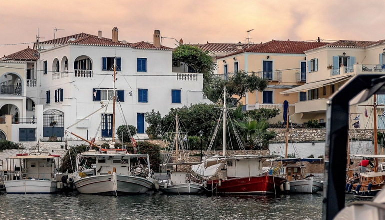 Porto Vecchio Luxury Suites Spetses