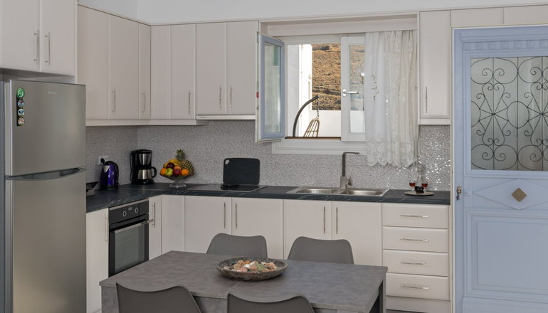 Provenzo Apartments & Suites - Πέρα Γιαλός, Αστυπάλαια