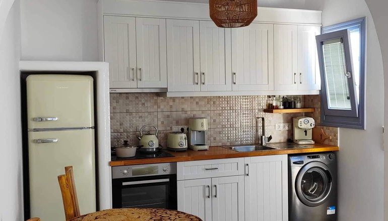 Provenzo Apartments & Suites - Πέρα Γιαλός, Αστυπάλαια