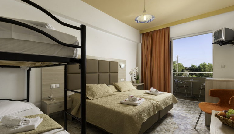 Relax Hotel