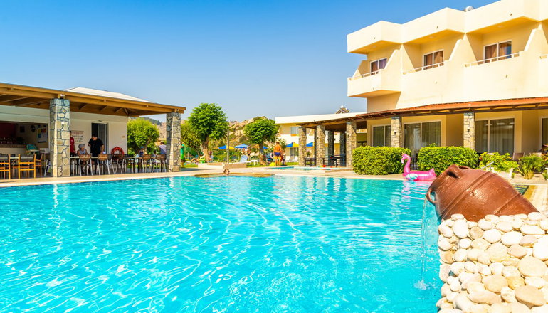 Relax Hotel