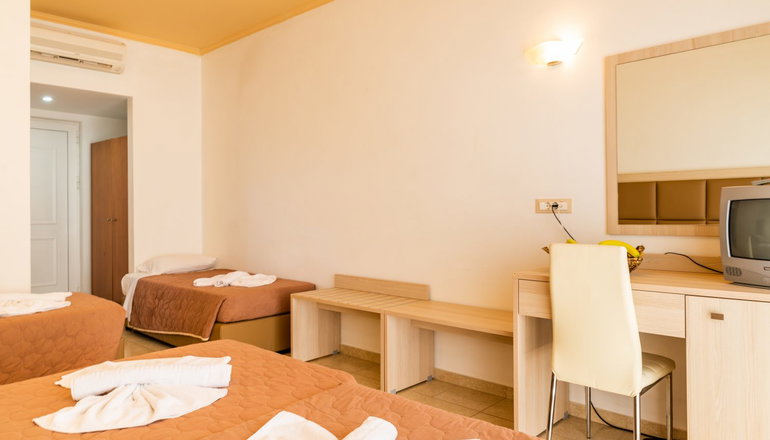 Relax Hotel