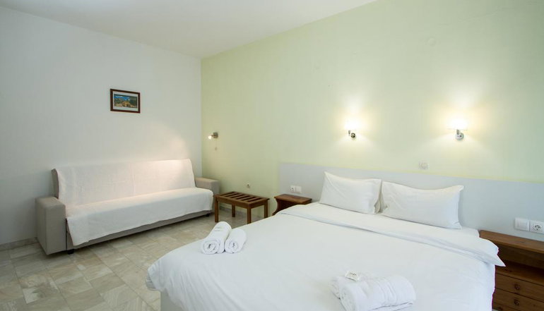 Revekka Rooms B&B