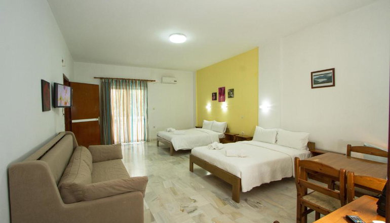 Revekka Rooms B&B
