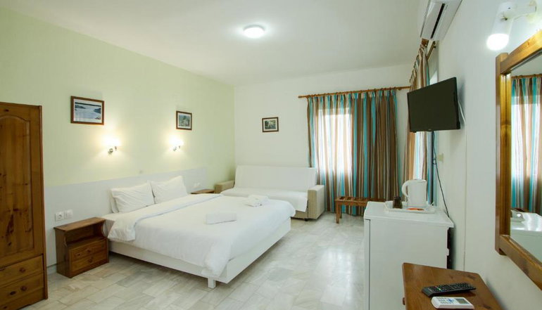 Revekka Rooms B&B