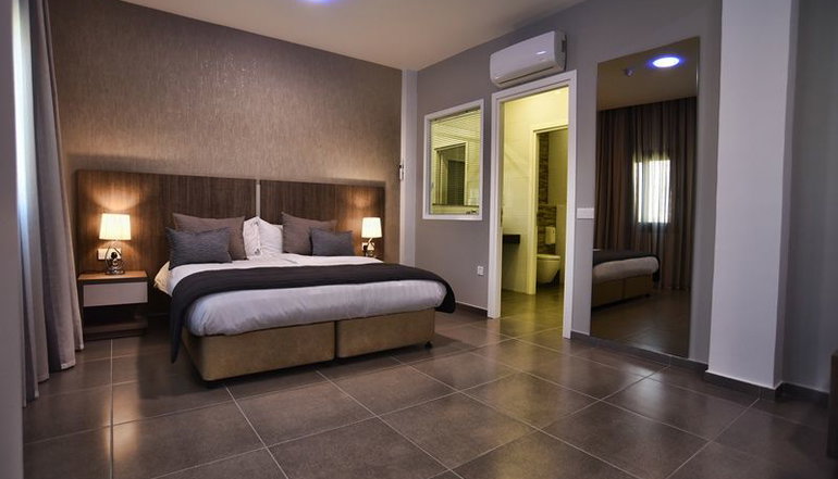 Rise Hotel