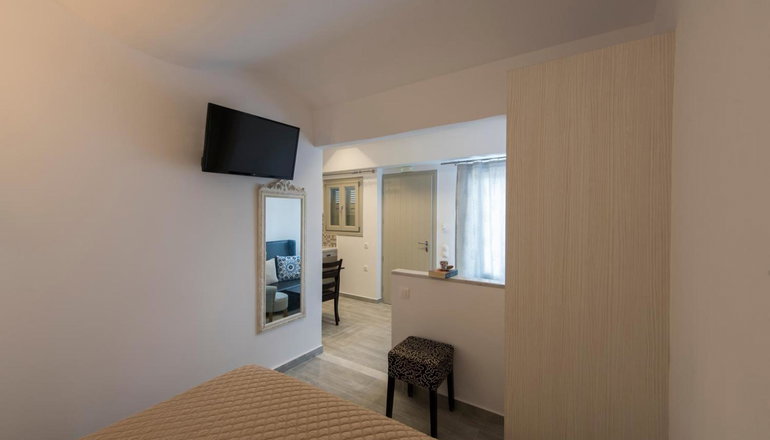 Rose Suites - Βούρβουλος, Σαντορίνη