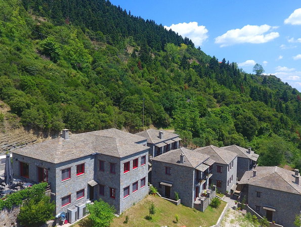 Rouista Tzoumerka Resort