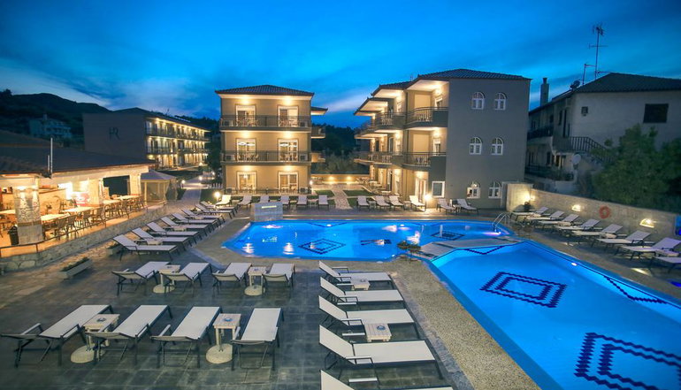 4* Royal Hotel and Suites