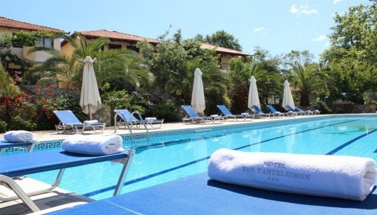 4* San Panteleimon Hotel