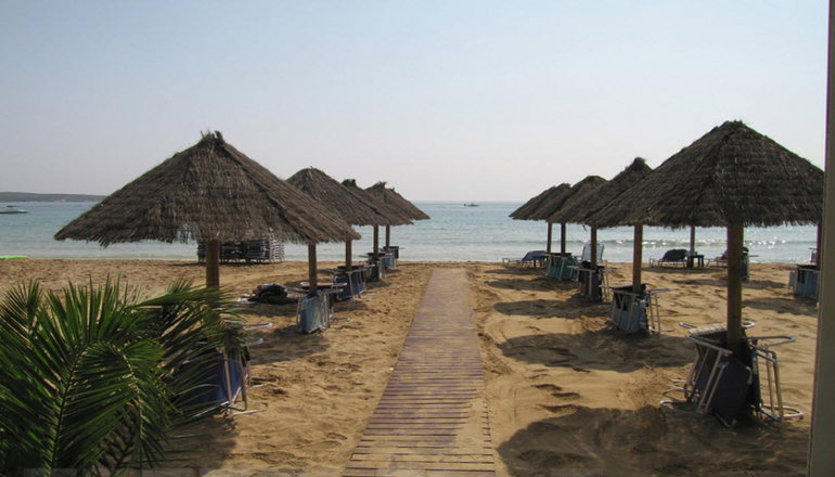 Santa Maria Surfing Beach - Πάρος