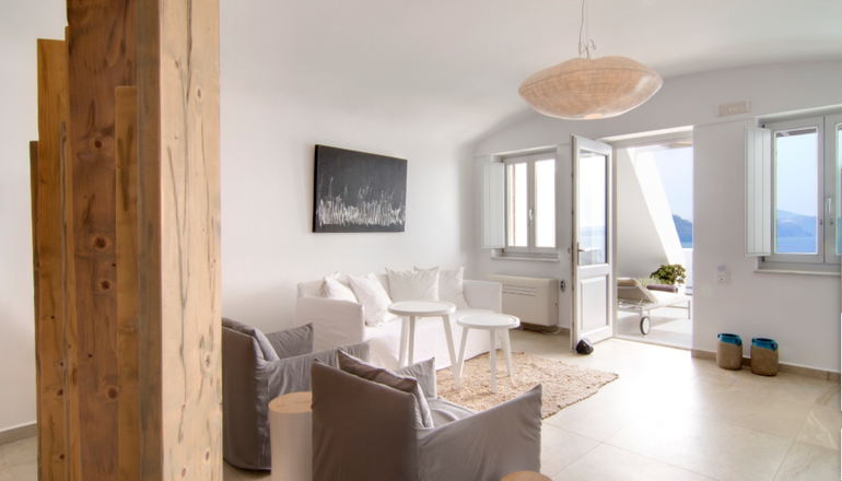 5* Santorini Secret Suites & Spa