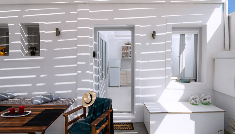 Santorita Suites