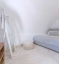 Santorita Suites