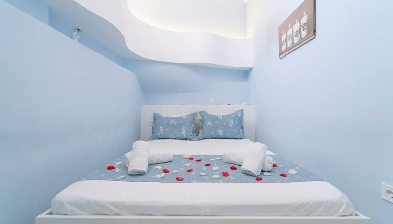 Santorita Suites