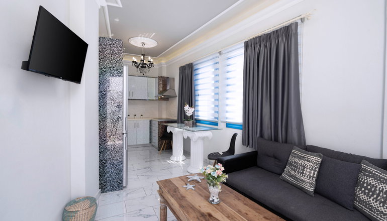 Santorita Suites