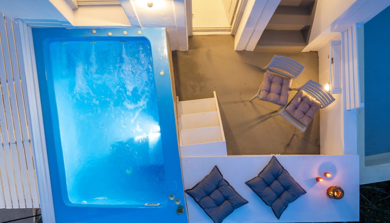 Santorita Suites