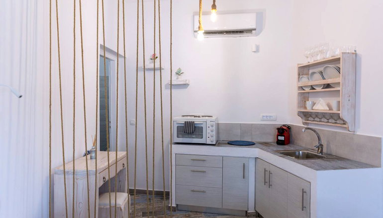 Santorita Suites
