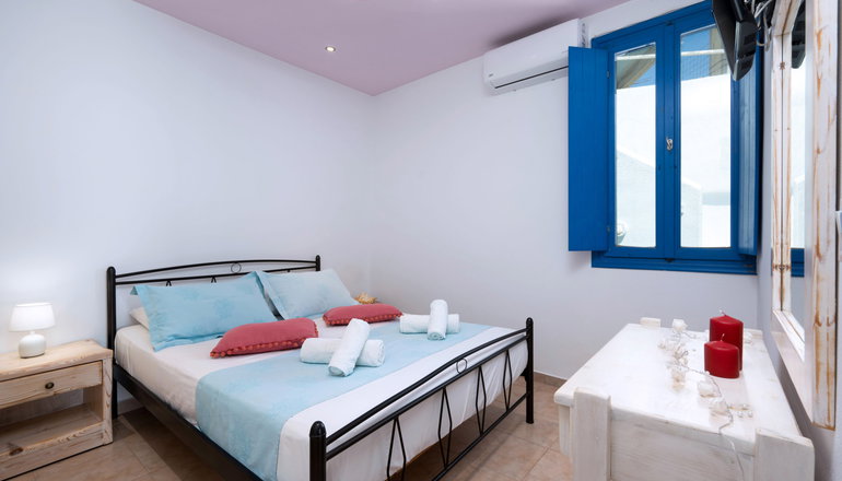 Santorita Suites