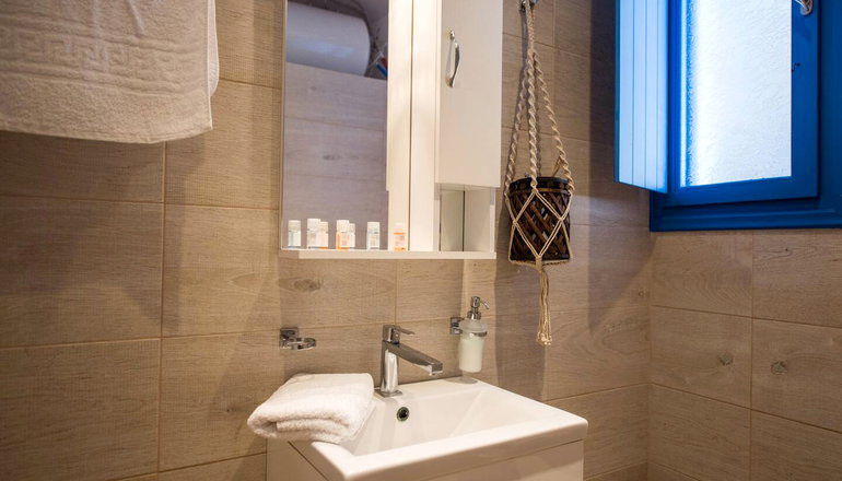 Santorita Suites