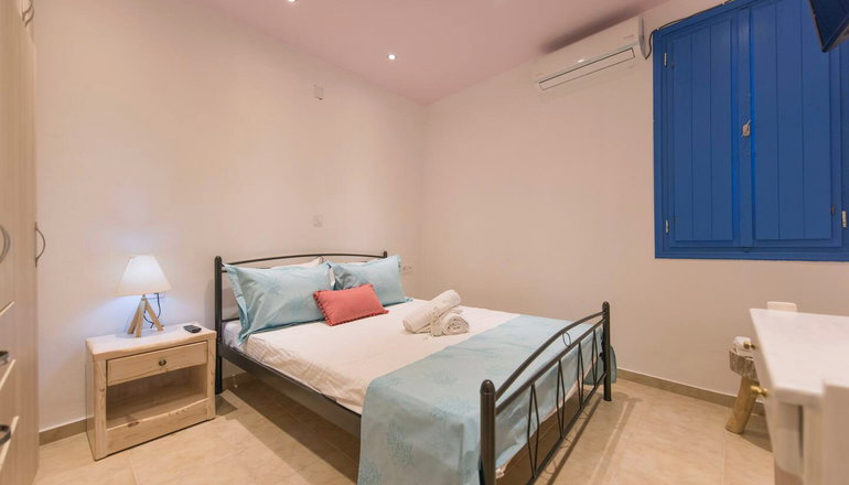 Santorita Suites