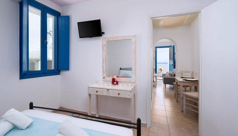 Santorita Suites