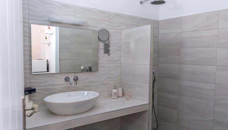Santorita Suites