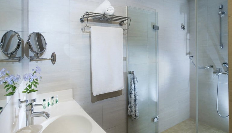 Selana Suites
