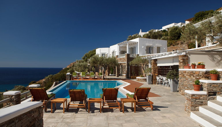 Selana Suites