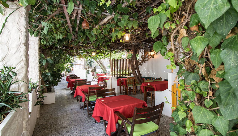 Semiramis Guesthouse - Αδάμαντας, Μήλος