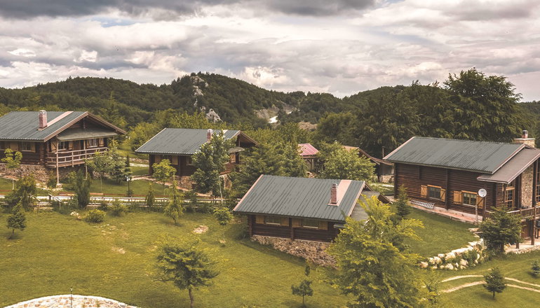 Sfendamos Wood Village