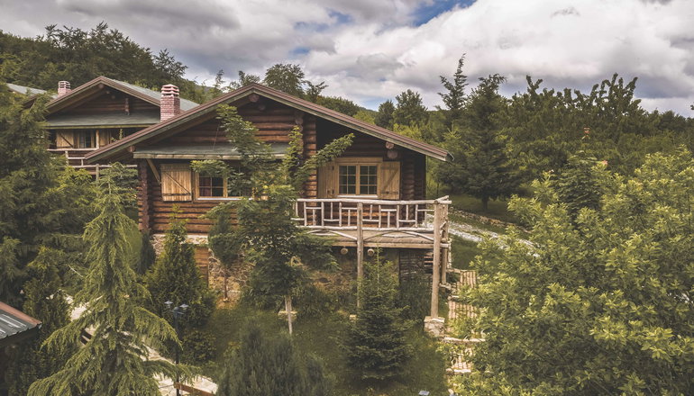 Sfendamos Wood Village