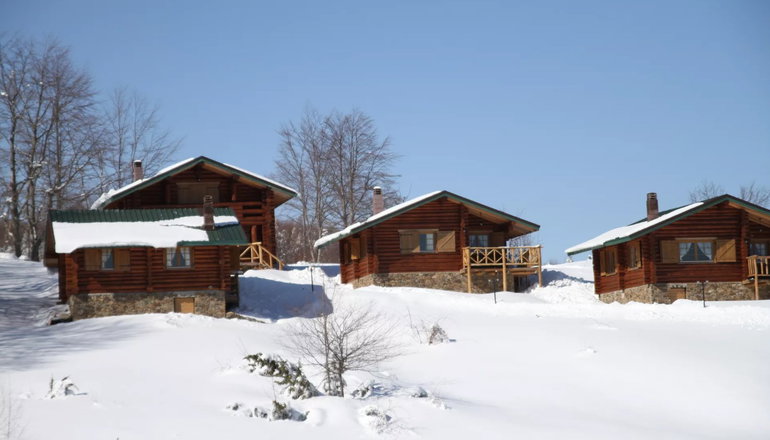 Sfendamos Wood Village