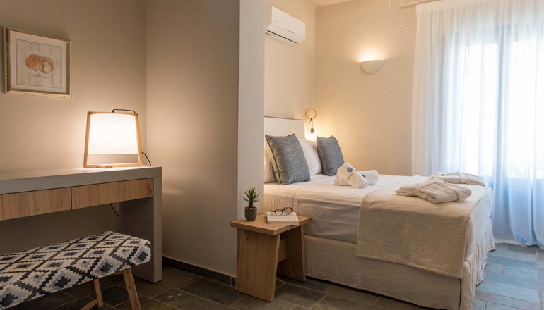 Sifnos House Rooms & Spa