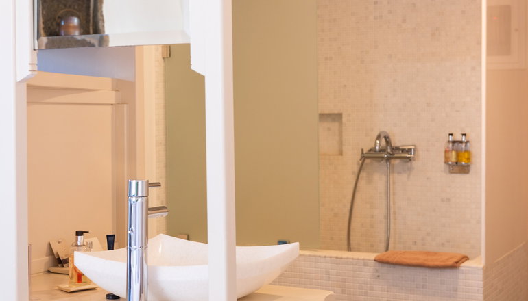 Sifnos House Rooms & Spa
