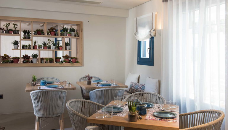 Sifnos House Rooms & Spa