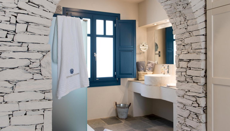 Sifnos House Rooms & Spa