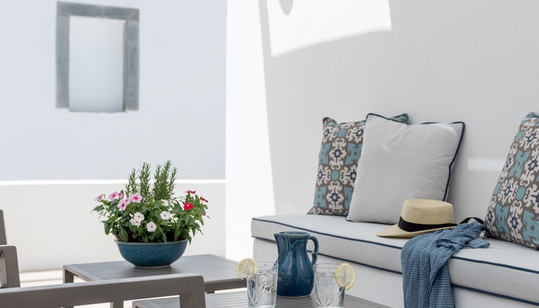 Sifnos House Rooms & Spa