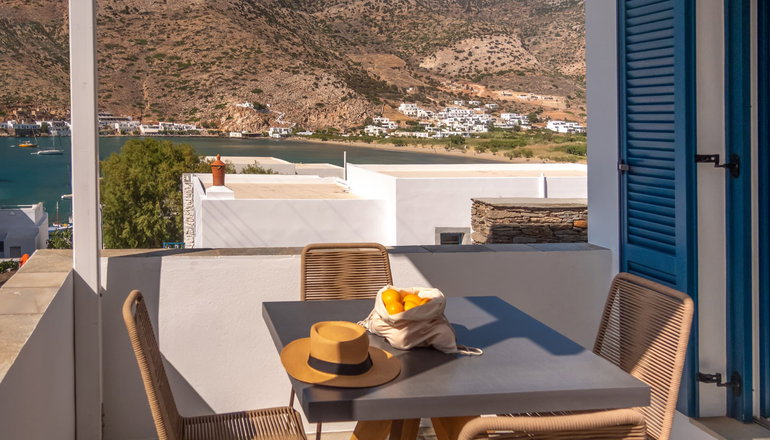 Sifnos House Rooms & Spa