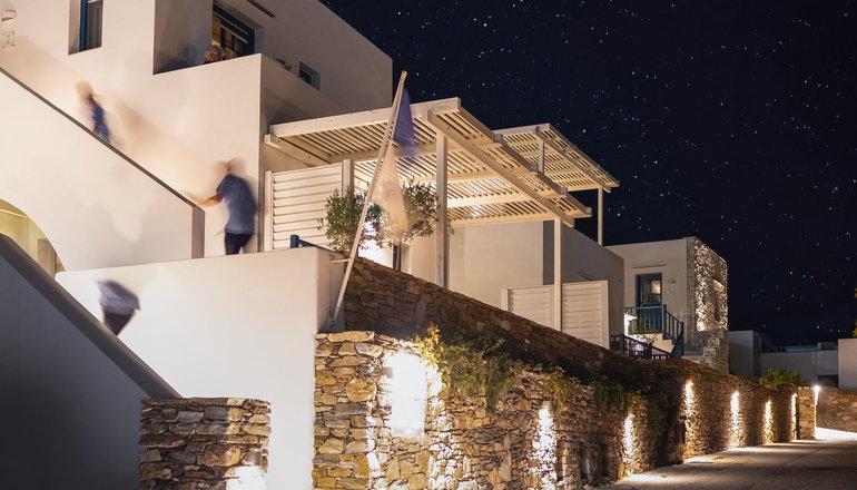Sifnos House Rooms & Spa