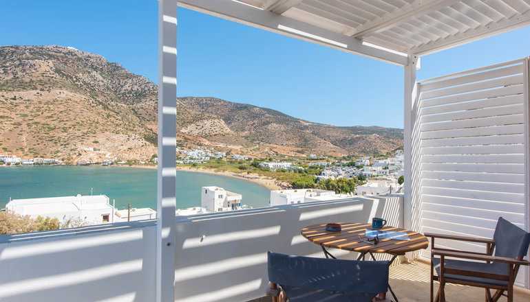 Sifnos House Rooms & Spa